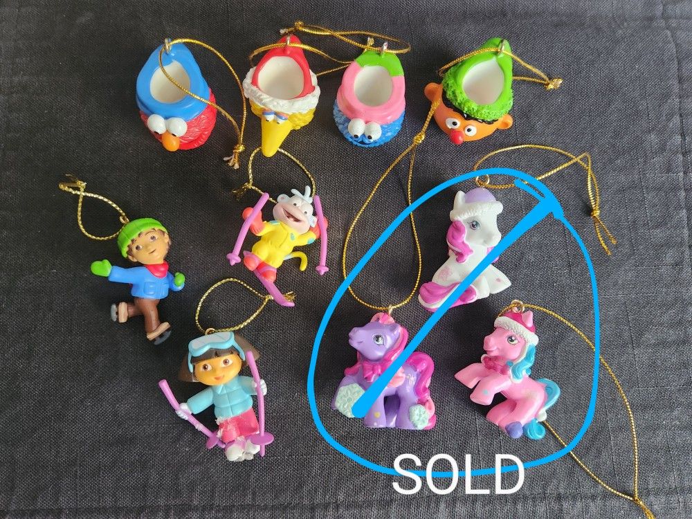 Christmas Miniature Ornaments Lot of 7 Sesame Street, Dora