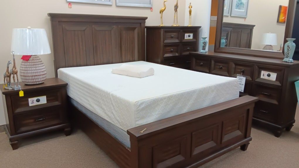 Beautiful Brown Bedroom Set