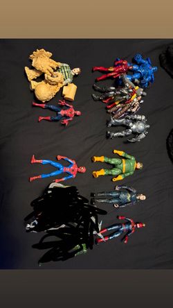 Action figure lot