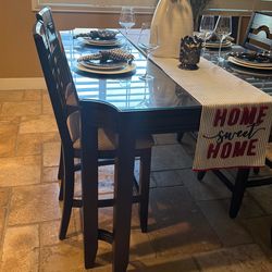 Dining table with 4 Chairs glass table top included