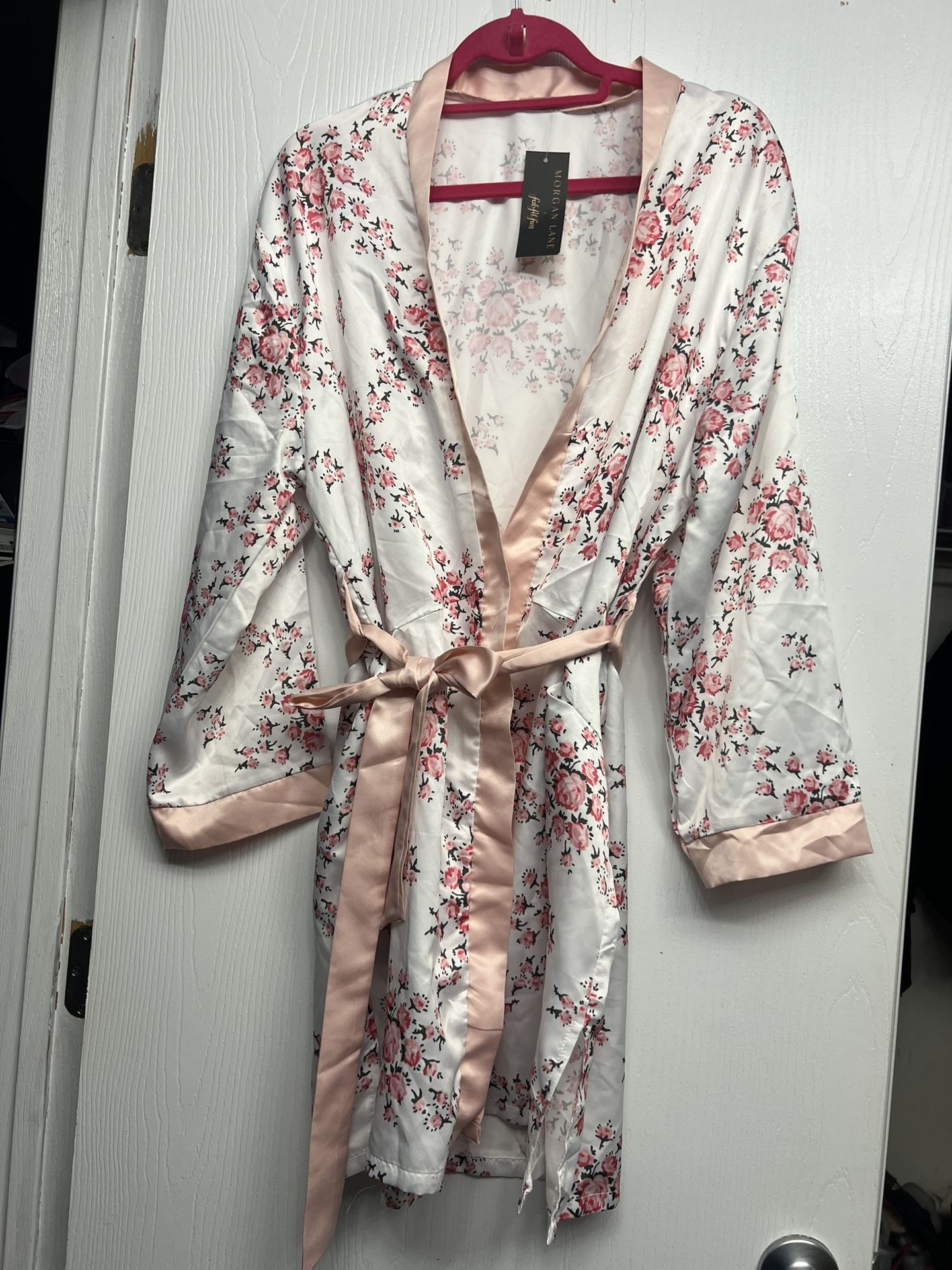 New! Ladies L/XL Satin Robe With Pockets Morgan Lane