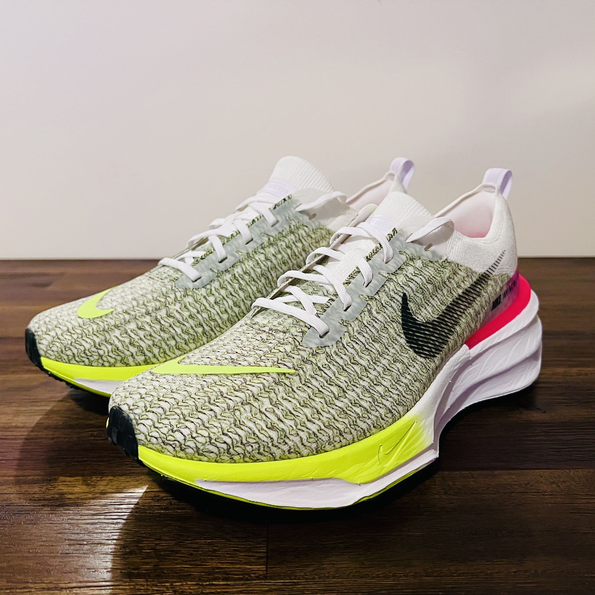 NEW Nike ZoomX Invincible Run Flyknit 3 White Pink Size 13 with Box (No Lid)