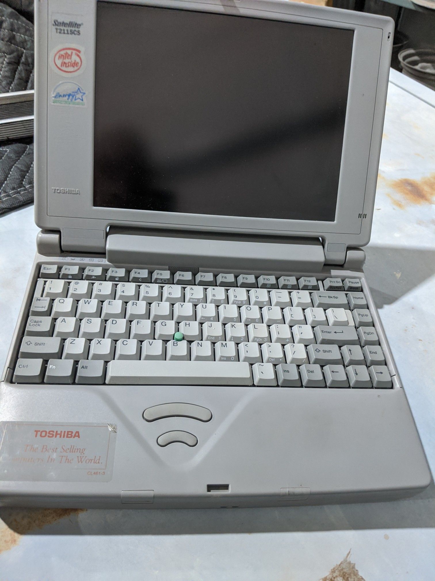 2 laptop computers for parts