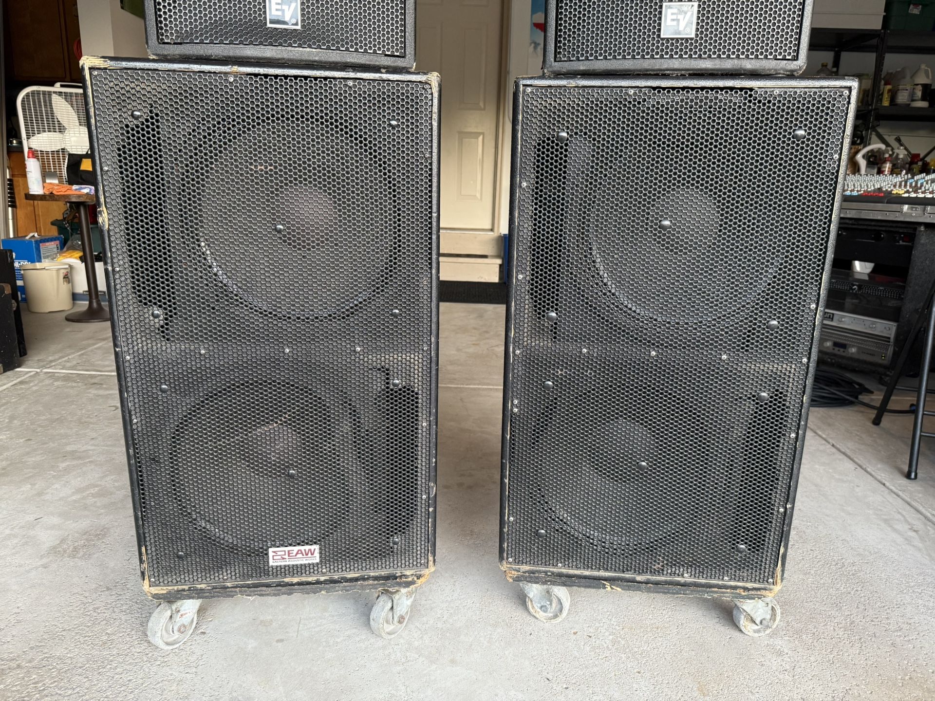 Eastern Acoustic Works (EAW) SB600 Subwoofers