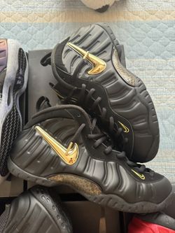 Nike Foamposite Black And Gold Sz 10.5