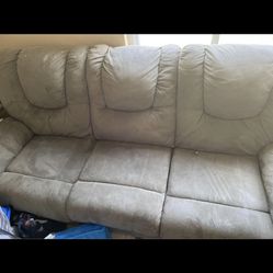 Couch And Love Seat Electric Recliner 