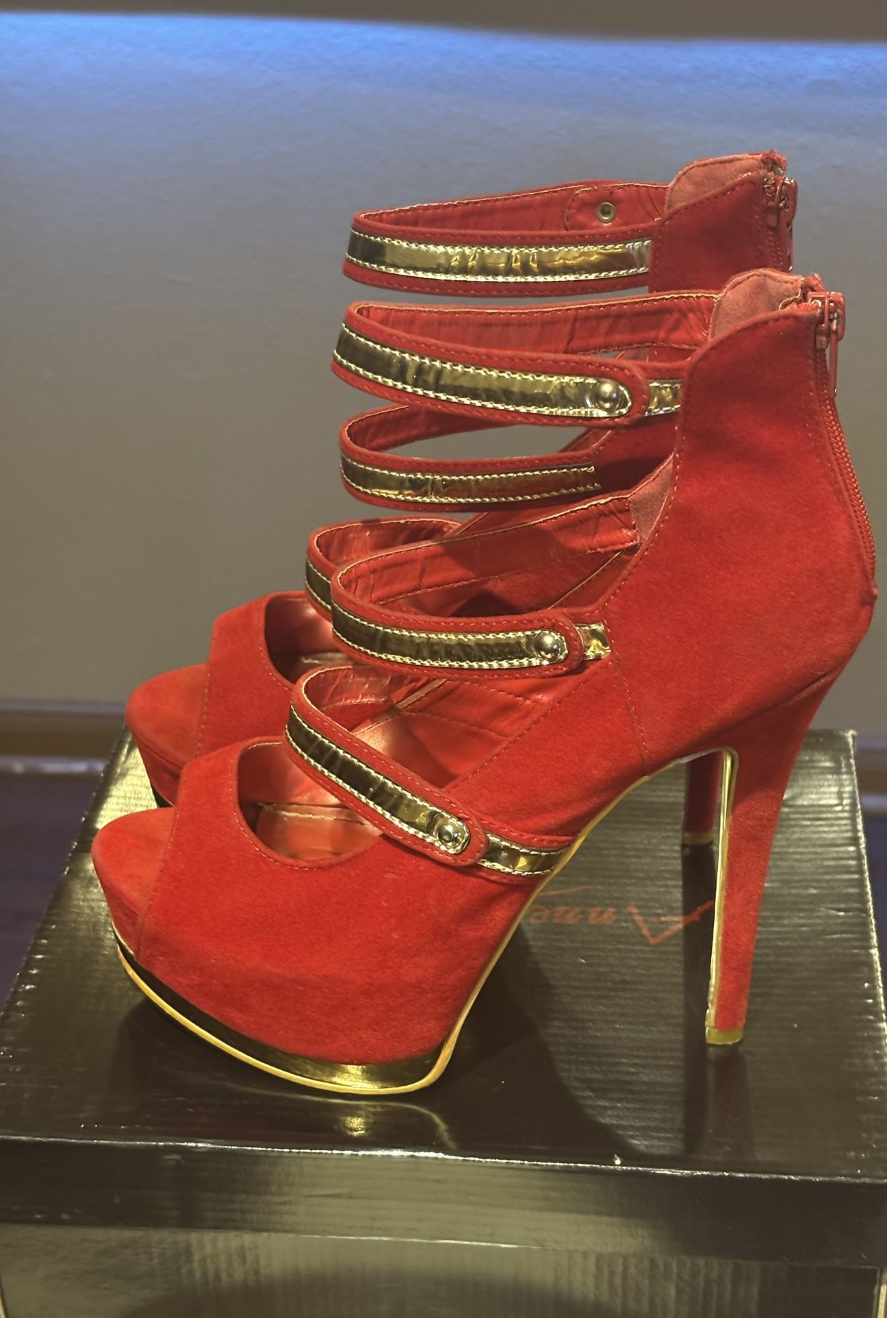 Red-Gold Stiletto Heels size 10 / Good Condition without box