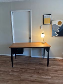 Brown/Black Desk