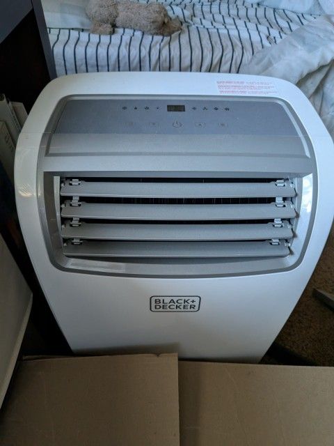 Black & Decker 8000 BTU Portable Air Conditioner