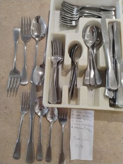 Oneida 18/8 Stainless Steel Flatware Set, 71 pieces