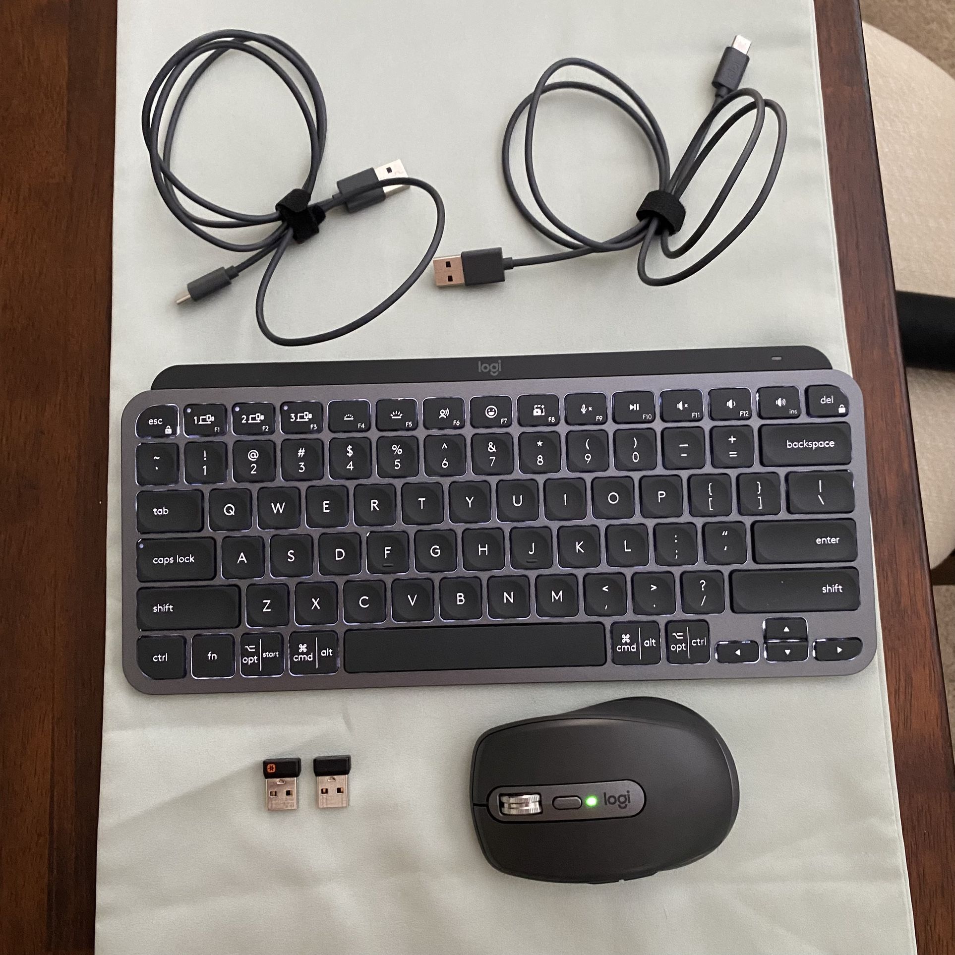 Logitech Keyboard & Mouse - MX Keys Mini & MX Keys Mini 3 - Read description 