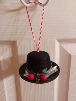 Frosty's Top Hat Ornaments
