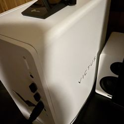 HP Victus 15L Gaming Desktop (READ DESCRIPTIONS)