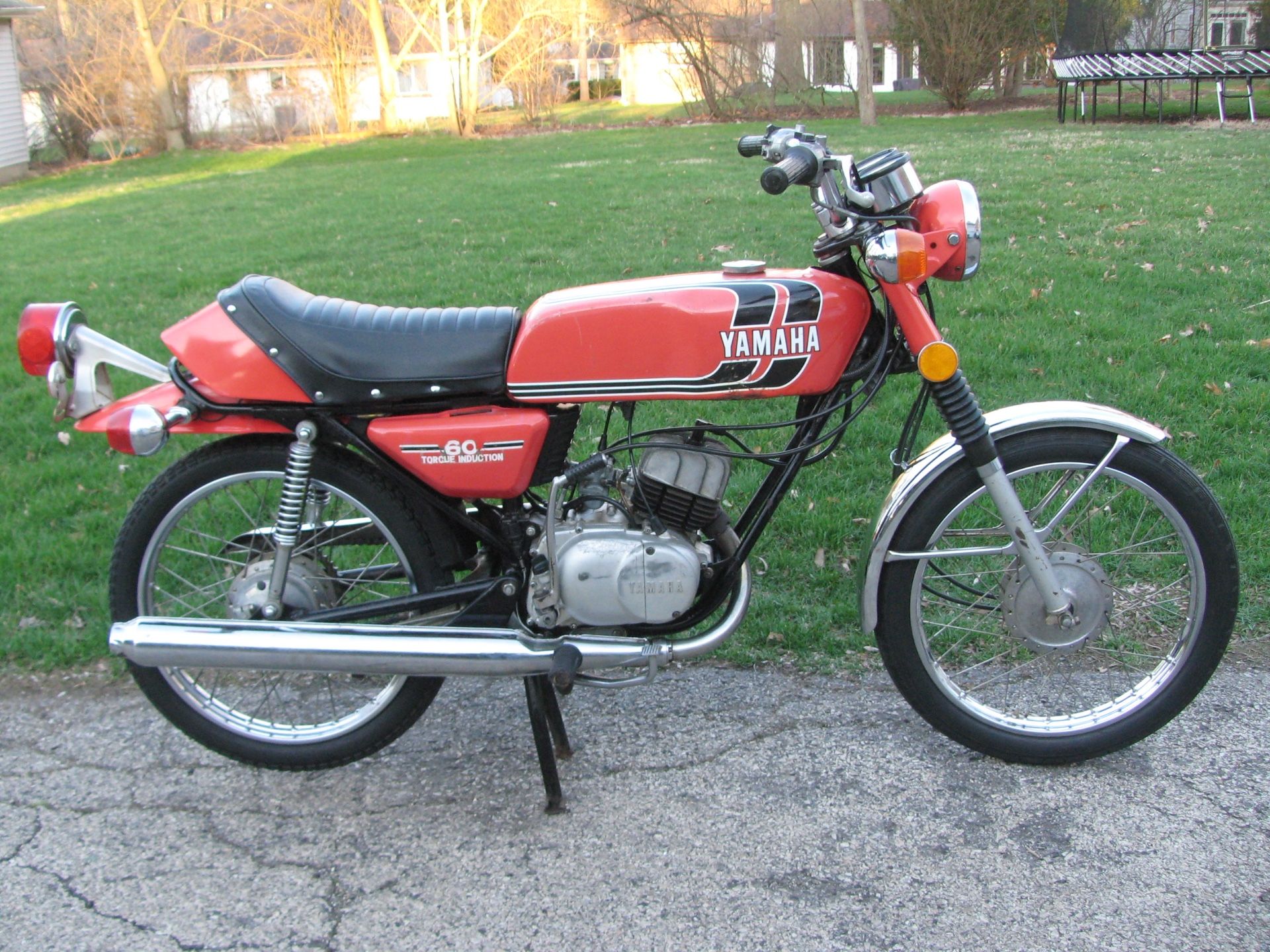1975 Yamaha RD60, 60cc two-stroke, runs & rides great, gas tank leaks.