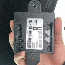 2016 Front Passenger Door Module 