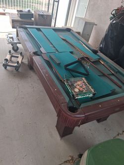 Pool table/table tennis +