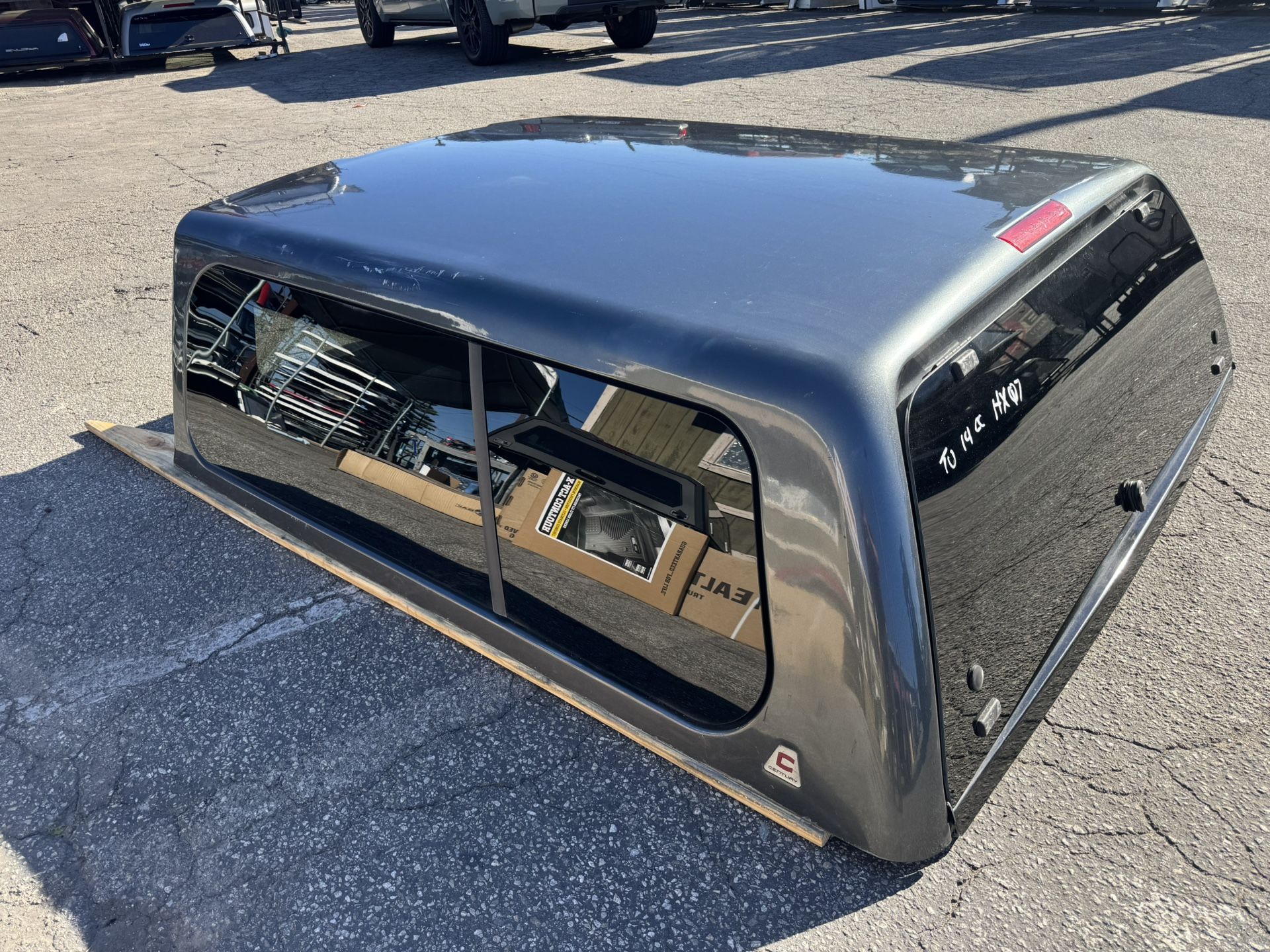 Tundra Crew Max Camper Shell 2014-21