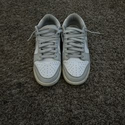 Nike Dunks Low Grey Fog 
