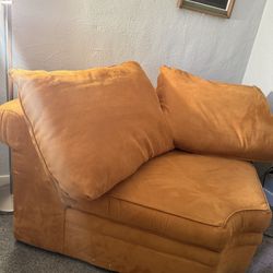 Vintage LoveSeat — Great Condition