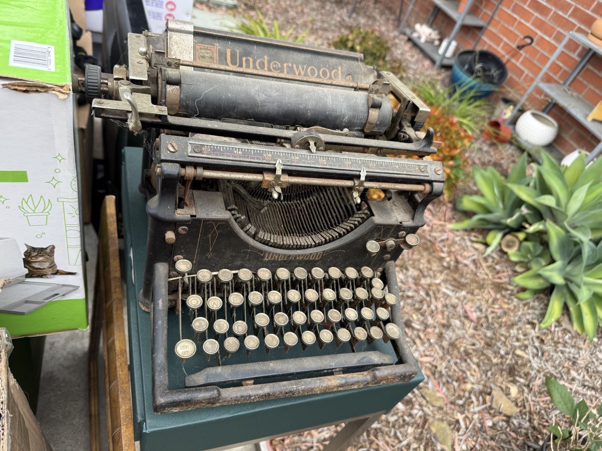 Old Type Writer