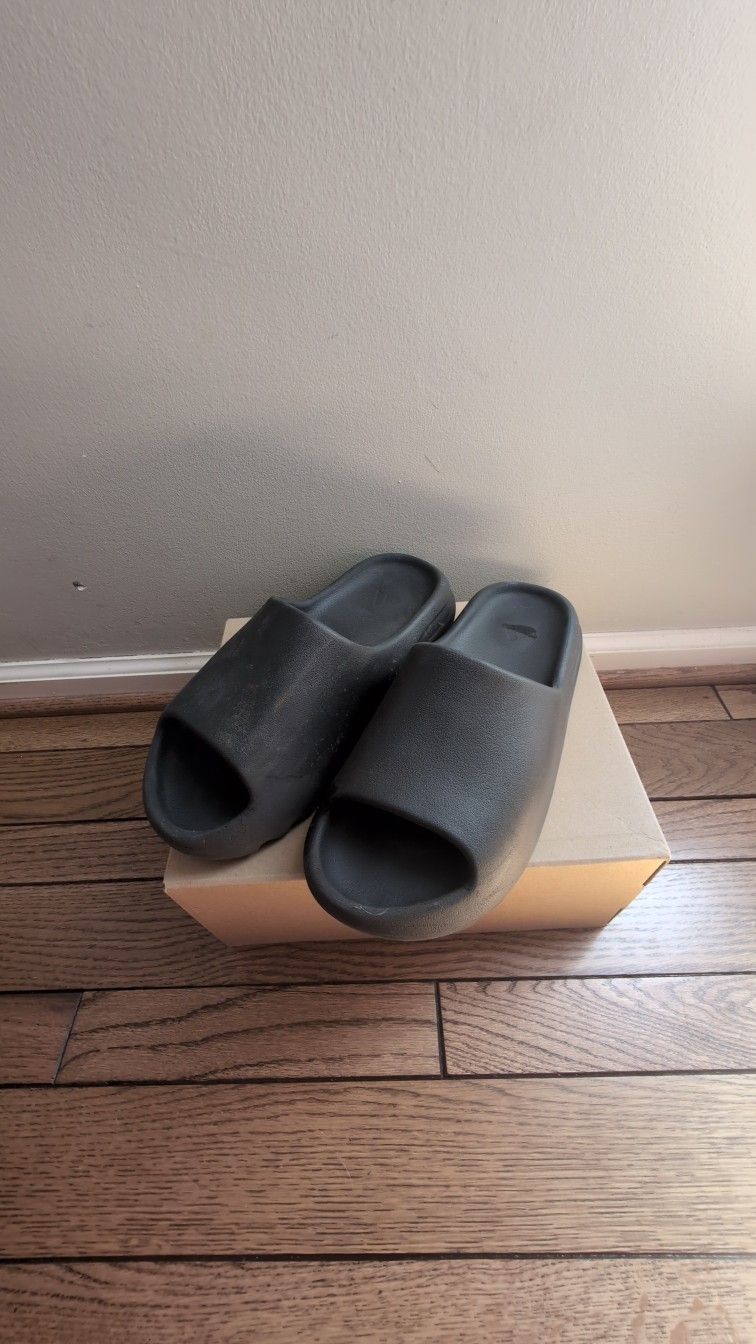 Yeezy Slides