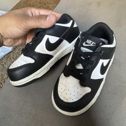 Size 8 Kids Dunks 