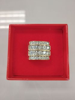 10k Gold Ring 8.1g