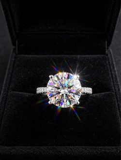 5 Carats Moissanite Engagement Ring - 925 Sterling Silver Pavé Band Size 7 - VVS1 D Color + LED Light Box