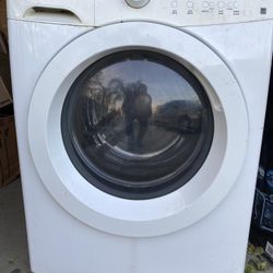 Frigidaire Washer Machine 