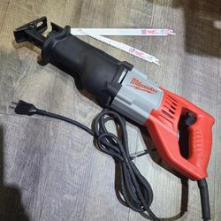 Milwaukee
12 Amp SAWZALL Reciprocating Saw