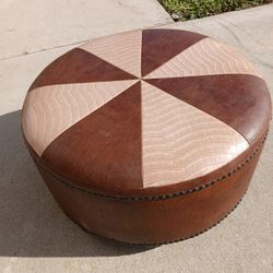 Large Chair And 2 Ottomans.