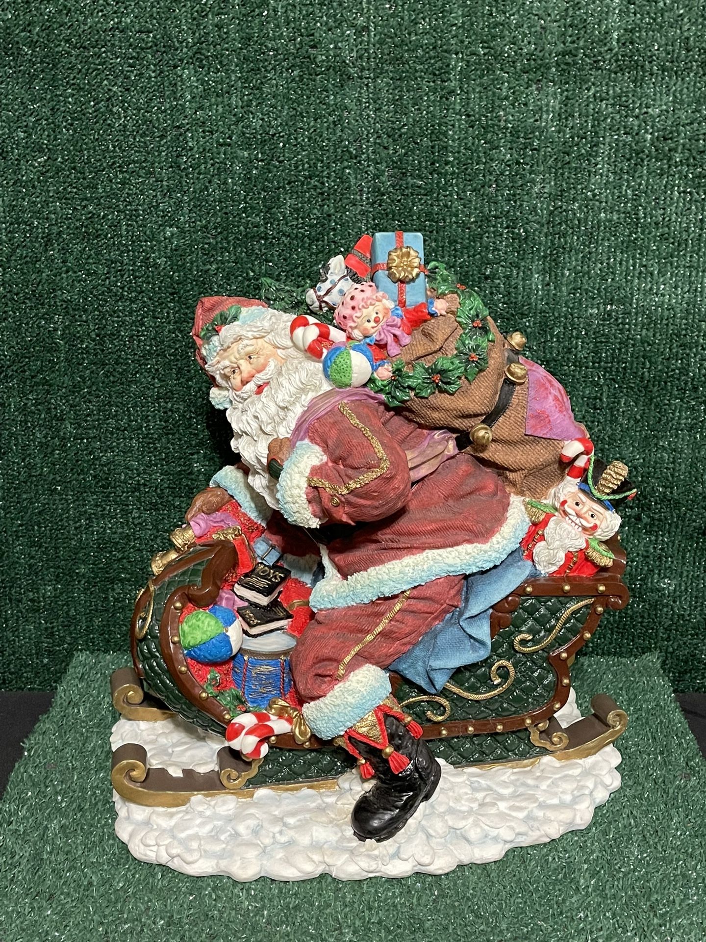 Vintage 1995 Enesco Large Santa In Sleigh Figurine W/box .
