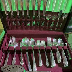Silver Real 1847 ROGERS BROS FOR OVER 💯 Years