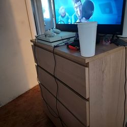 Ps4 1TB White glacier