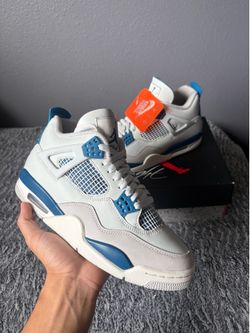 Jordan 4 Military Blue Size 8.5