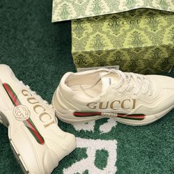 Guccy Gara Logo Leather Sneakers