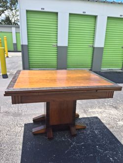 Antique Art Deco draw-leaf table with 4 matching chair