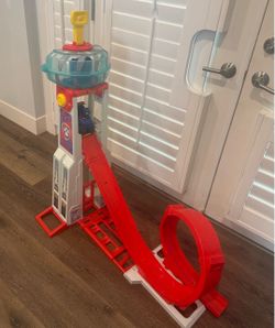 PAW Patrol Lookout Tower Track Set