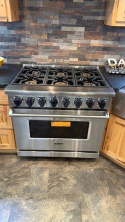 Viking 7 Series 36” Stainless Steel Pro Style Dual Fuel Range