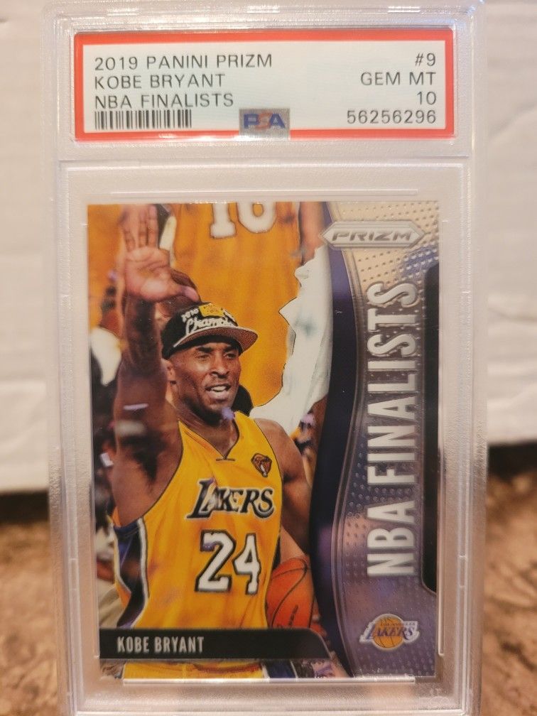 コービーブライアント　レア　ルーキーカード PSA鑑定９ オンラインの新製品 PSA 9 Panini Kobe Bryant コービー ブライアント