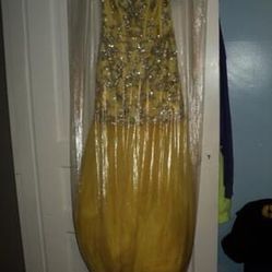 Yellow Sherri Hill Prom Dress