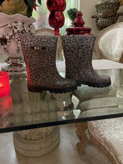 Dolce & Gabbana Leopard Boots