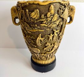 Vintage Asian Carved Ivory Finish Decorative Vase Antique Style