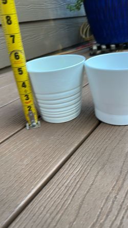 Ceramic pots each seven  dollars New