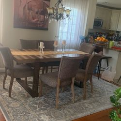 Fine Dining Table Set. 