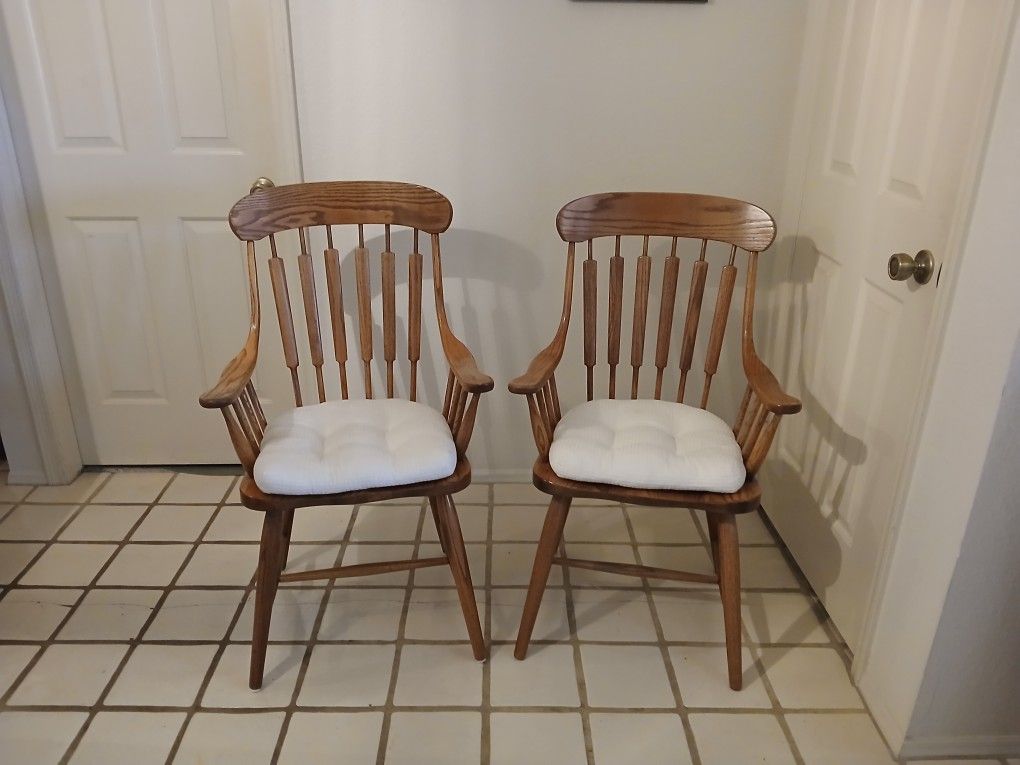 Set Of 2 Oak Kitchen Table Chairs