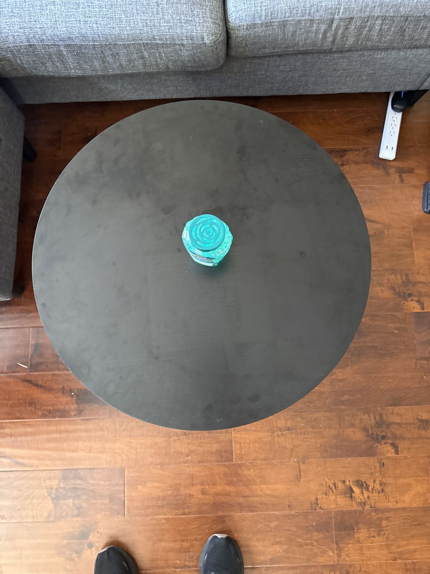 Round Table