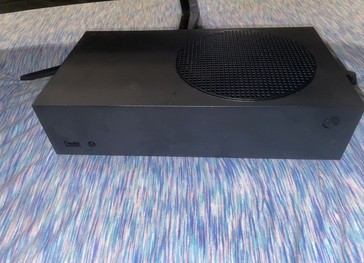 Xbox And Monitor For The Low