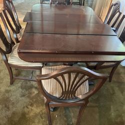 Dining Table Set with 6 Chairs – Solid Wood $350 Or Best Offer 