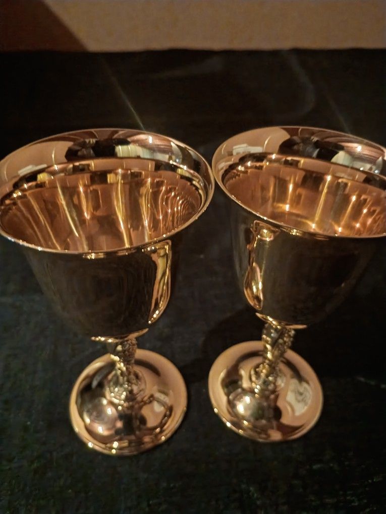 Gold Goblet Glasses